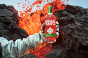 Absolut_Tabasco_ROW_Glove_16-9_Clean-webx